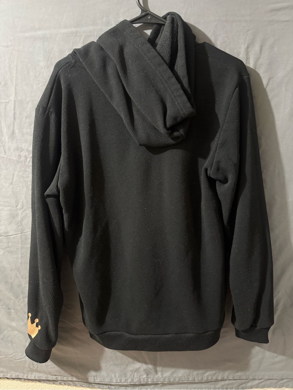 Black 'Legacy' Graphic Hoodie - Men - Picture 2 of 3